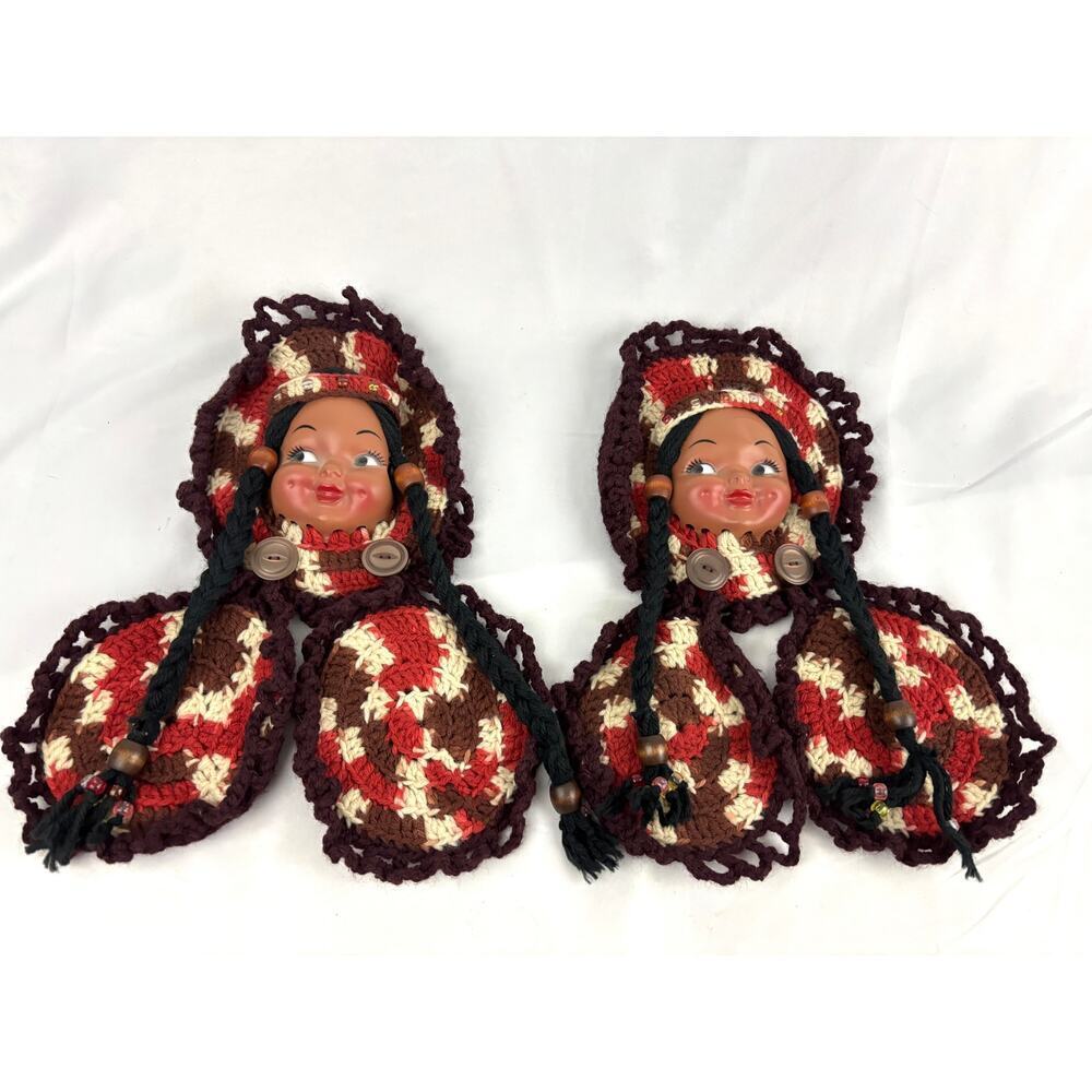 VTG Set of 2 Rubber Doll Face Crochet Pot Holder Brown‎ & Red Wall Decor 1970s